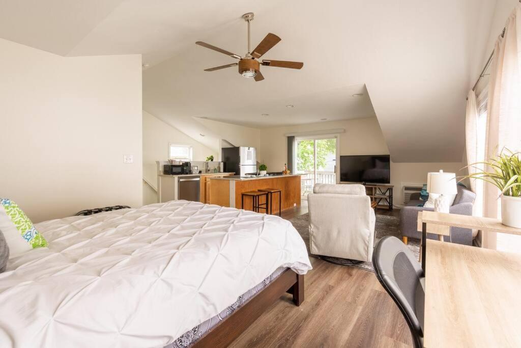 Studio Suite 5 Minutes To Downtown Indianapolis Exterior foto